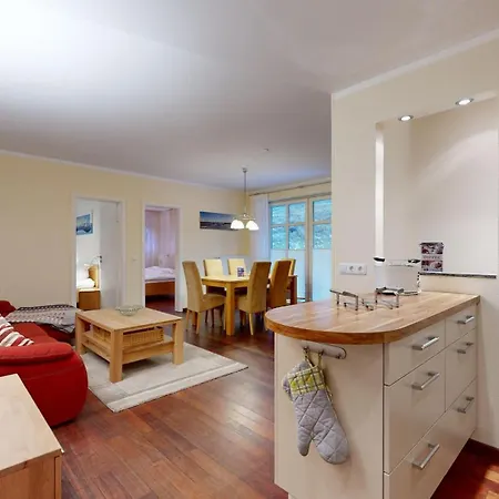 Strandnahe Fewos Mit 2 Schlafzimmern Und Terrasse Oder Balkon, Caspar David, Binz