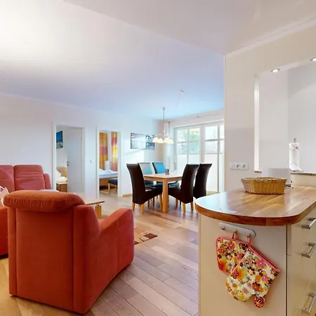 Strandnahe Fewos Mit 2 Schlafzimmern Und Terrasse Oder Balkon, Caspar David, Binz