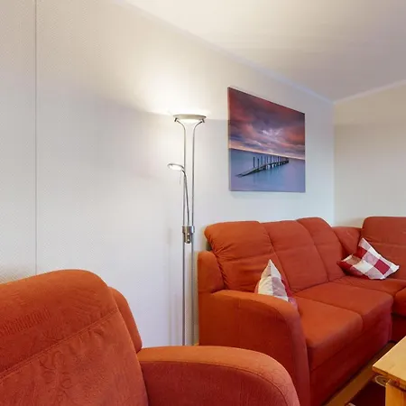 Apartment Strandnahe Fewos Mit 2 Schlafzimmern Und Terrasse Oder Balkon, Caspar David, *