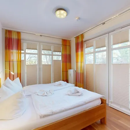 Strandnahe Fewos Mit 2 Schlafzimmern Und Terrasse Oder Balkon, Caspar David, Lägenhet