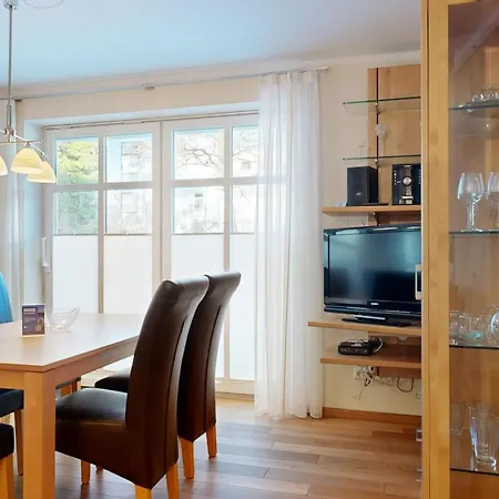 Strandnahe Fewos Mit 2 Schlafzimmern Und Terrasse Oder Balkon, Caspar David, Binz