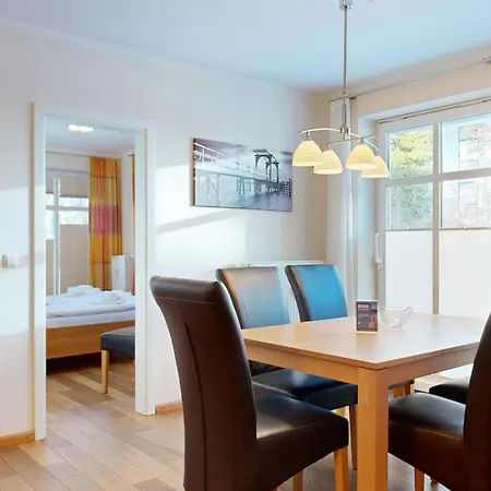 Strandnahe Fewos Mit 2 Schlafzimmern Und Terrasse Oder Balkon, Caspar David, Lejlighed
