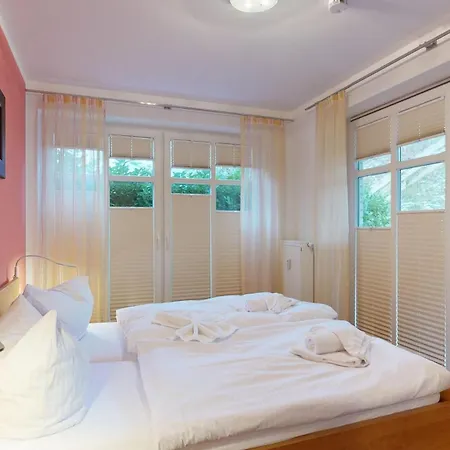 Strandnahe Fewos Mit 2 Schlafzimmern Und Terrasse Oder Balkon, Caspar David, * Binz