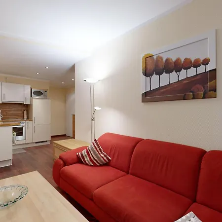 Strandnahe Fewos Mit 2 Schlafzimmern Und Terrasse Oder Balkon, Caspar David, Lägenhet